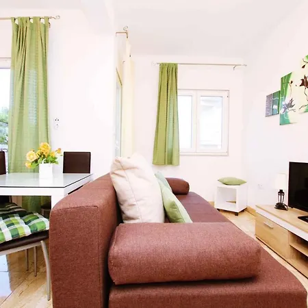 Studio In Seget Donji 40145 Lägenhet Trogir